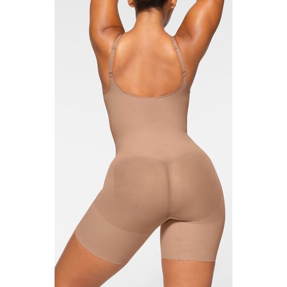 Skims Mid Thigh Bodysuit - Tan - Medium - Picture 2 of 9